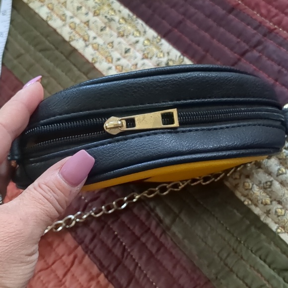 EMOJI novelty bag double sided circular zip top w/ chain and faux leather strap - Picture 8 of 9